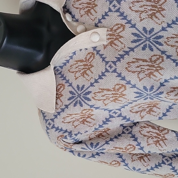 Simple Retro XS Ariana Iris Floral Patterned Knit Sweater - Picture 2 of 9